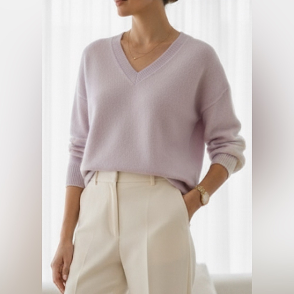 NAADAM Lavender V-Neck Cashmere Sweater